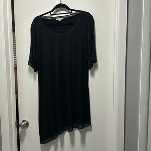 Short sleeve black tunic—XL